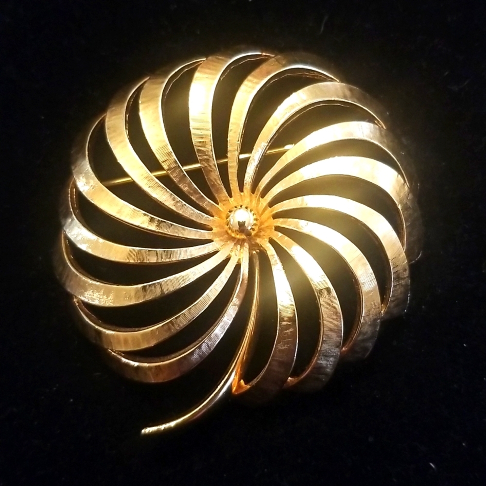 MONET Vintage Gold Flower Brooch